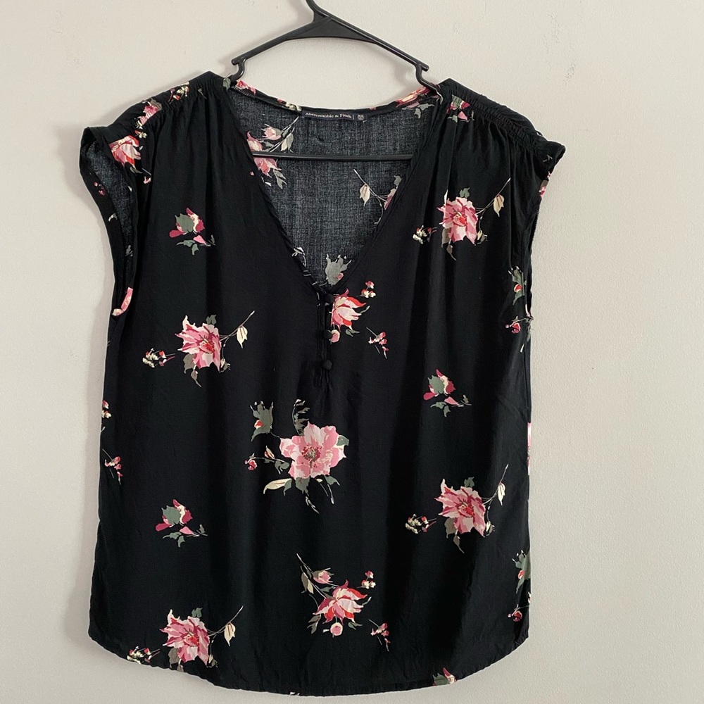 Abercrombie top